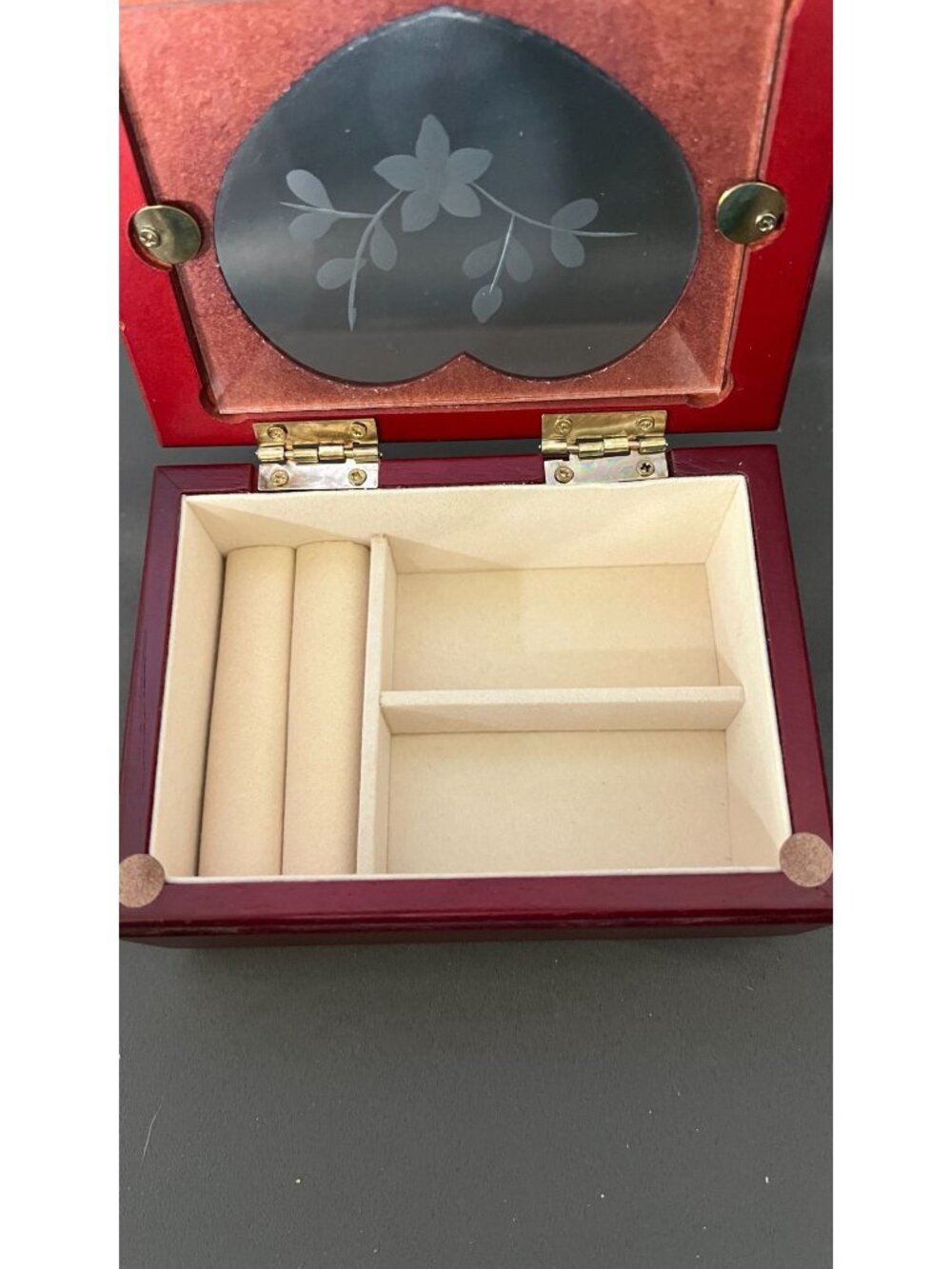 Heart-Shaped Wooden Jewelry Box With Glass Lid & Compartments - Picture 3 of 5